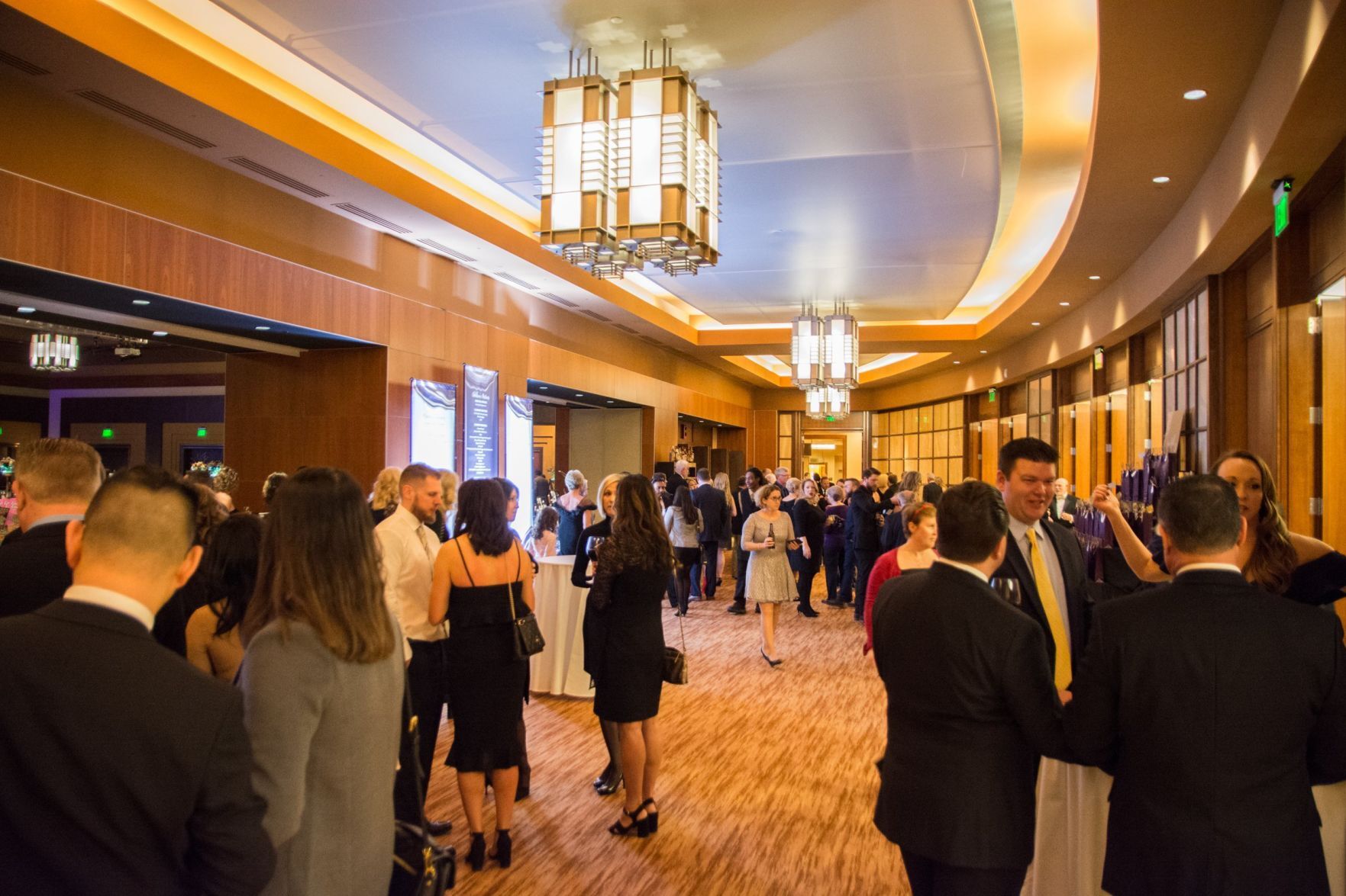 Guests mingle during the cocktail hour